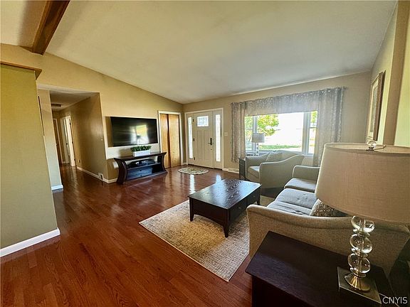 5th image of 3579 Fountain St