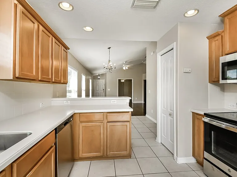 15215 Searobbin Dr — Photo 6