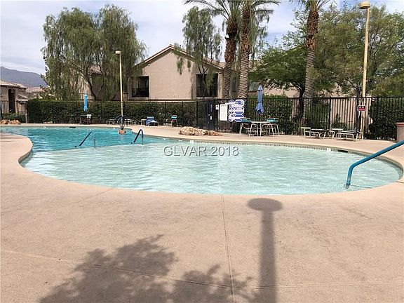 3rd image of 6655 Abruzzi Dr Unit 102