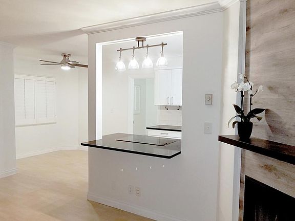 4th image of 914 Lincoln Blvd APT 306