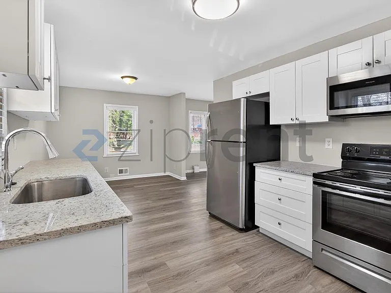 586 Oakside Dr SW #A — Photo 11