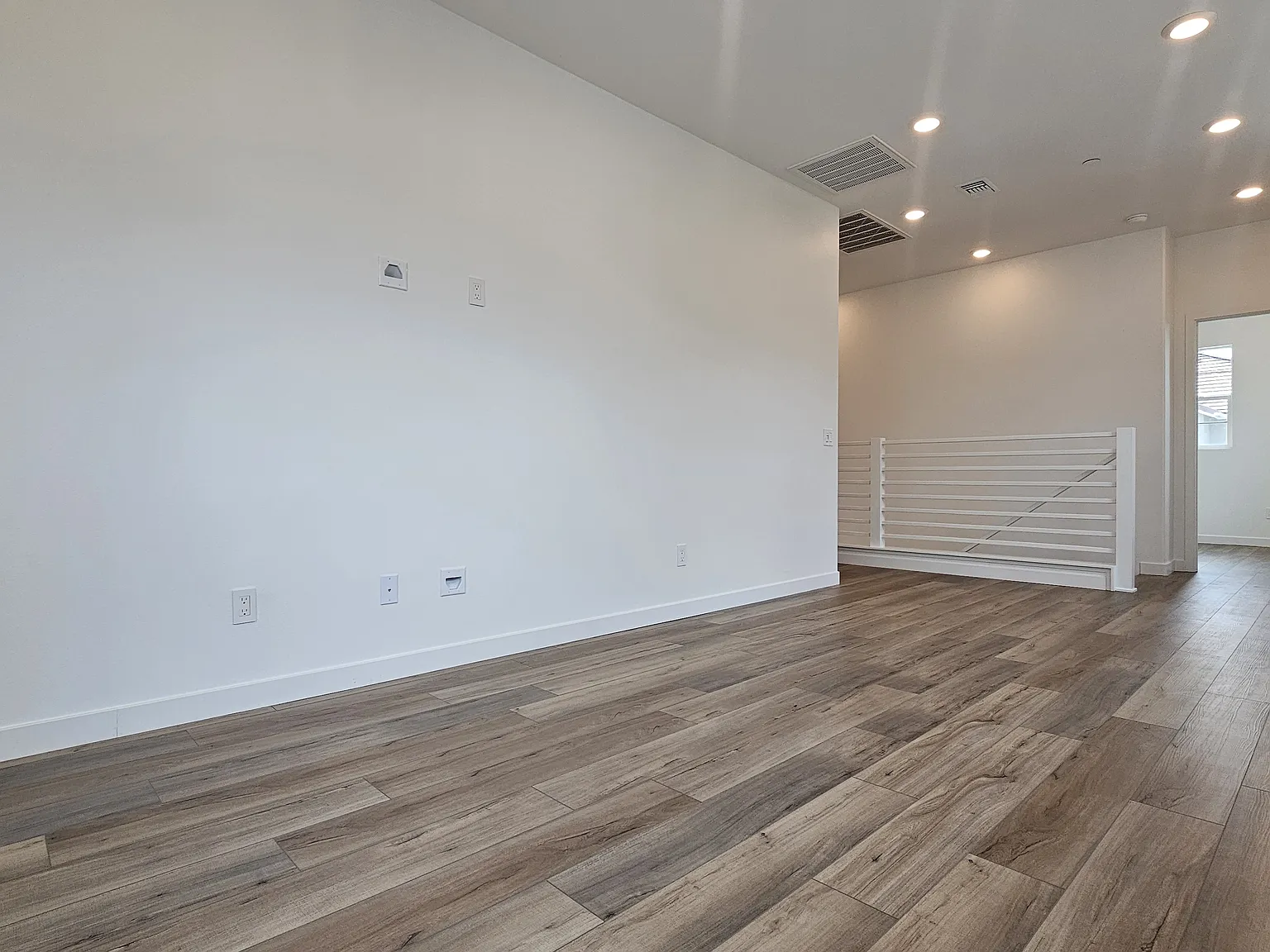 415 Willow Run Ln — Photo 4