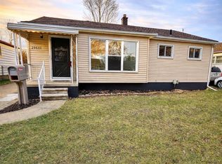 29581 Rosemont St, Roseville, MI