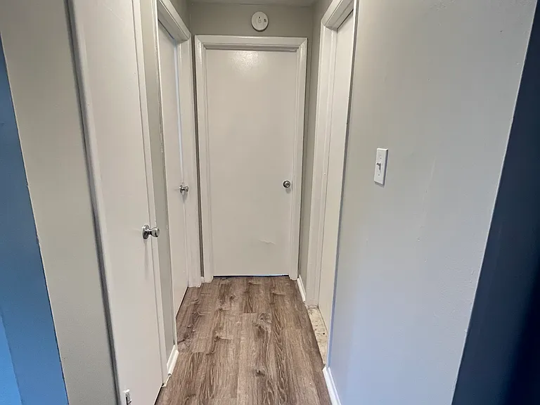 81 Parkview Ave — Photo 5
