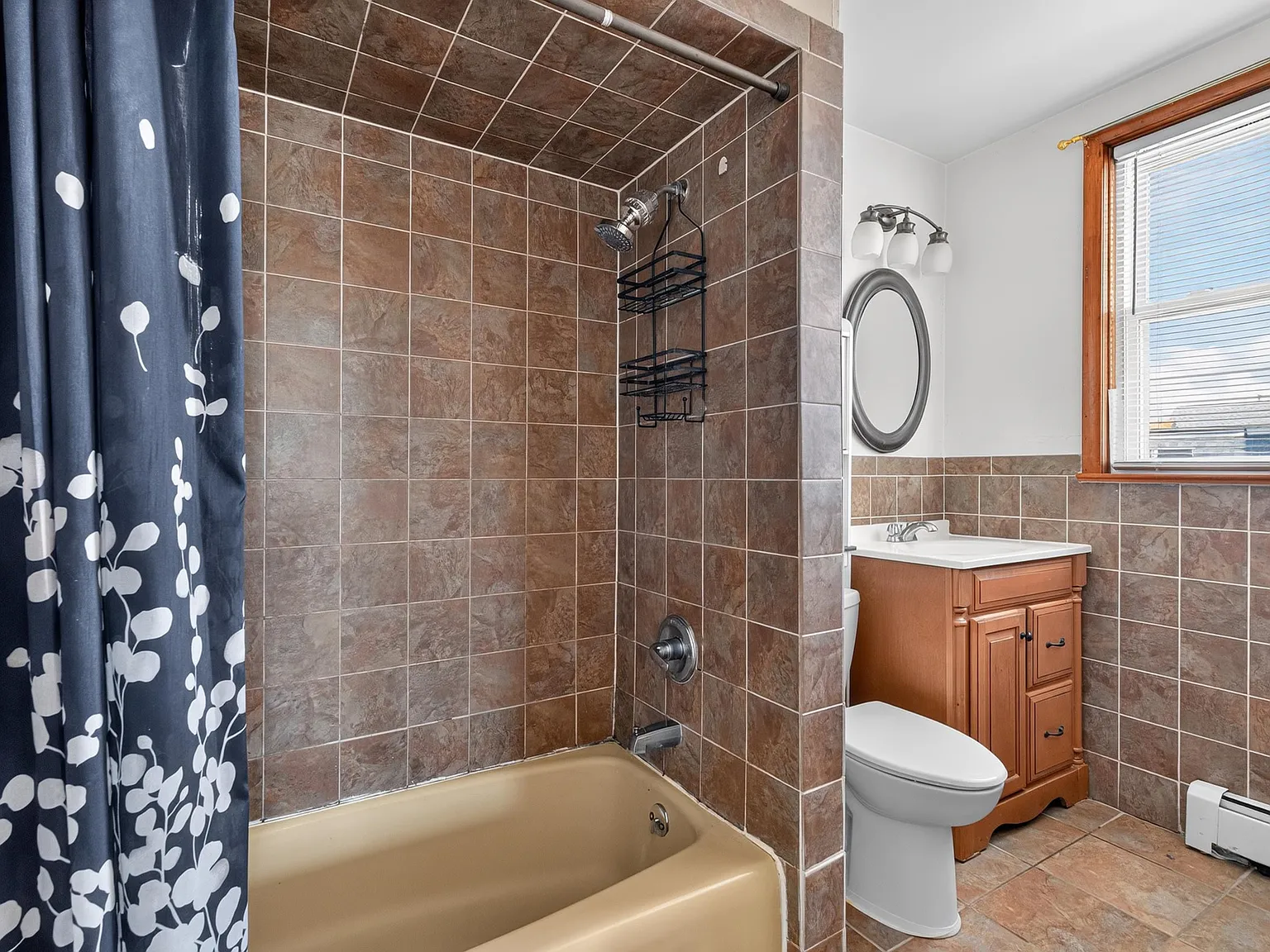 2 bed, 1.0 bath, $1,700 — Photo 3