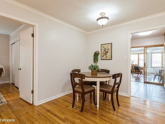 5th image of 2401 Meadow Ln