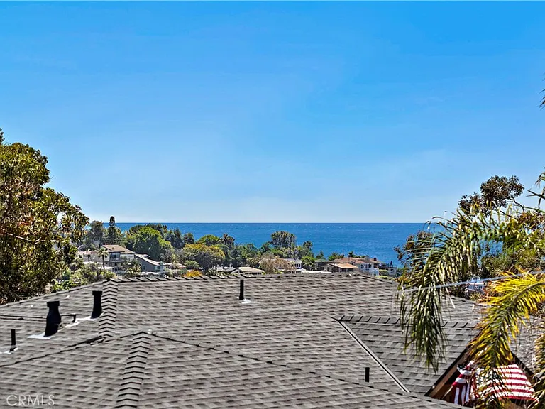 1435 Bluebird Canyon Dr — Photo 14