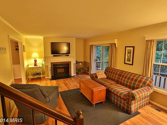4th image of 814 Chesney Ln