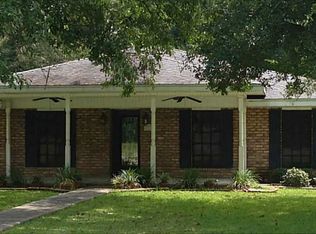 1212 E Kingston Sq, Lake Charles, LA 70611