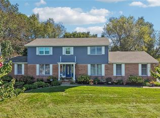 2337 Reno Dr NE, Louisville, OH 44641