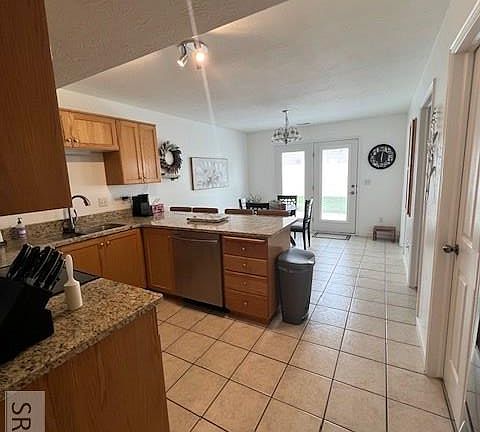 3rd image of 483 Pheasant Ridge Dr APT C