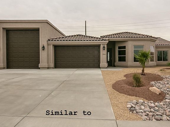 3rd image of 3185 Fountain Palm Dr