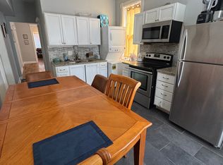 208 N Kolin Ave #1, Chicago, IL 60624