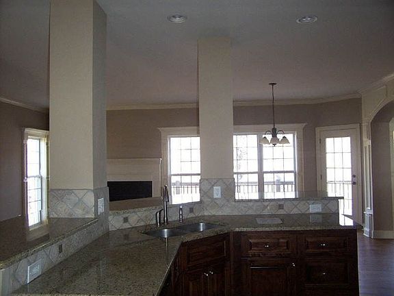 2nd image of 7360 Walton Way