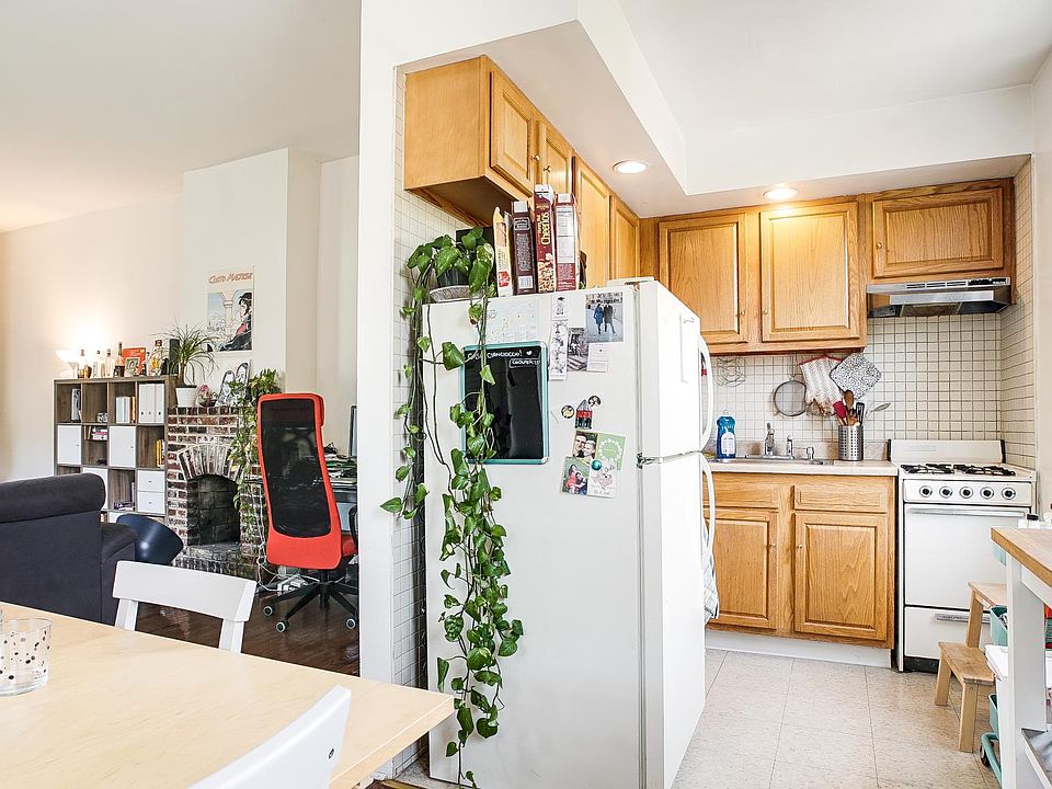 1st image of 1200 Pine St #3