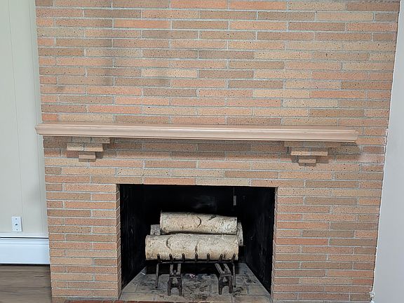 4th image of 31 Brookshire Rd #2