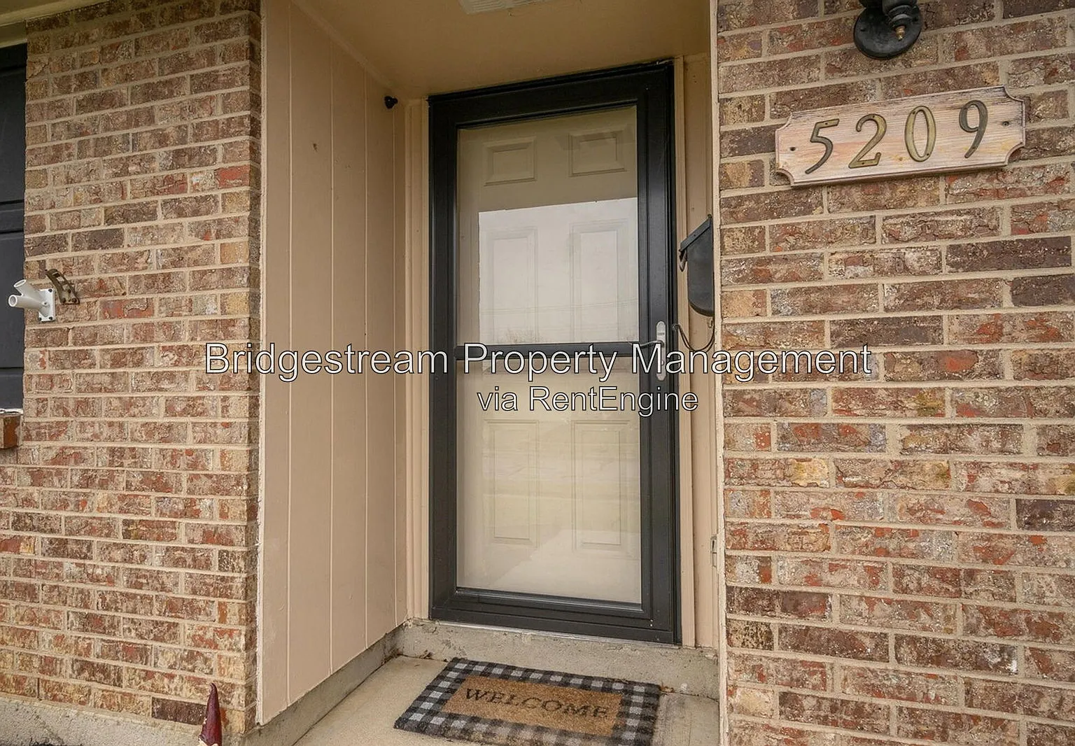3 bed, 2.0 bath, 1232 sqft, $1,595 — Photo 2