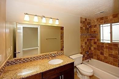 4th image of 1570 E Stratford Ave APT 5