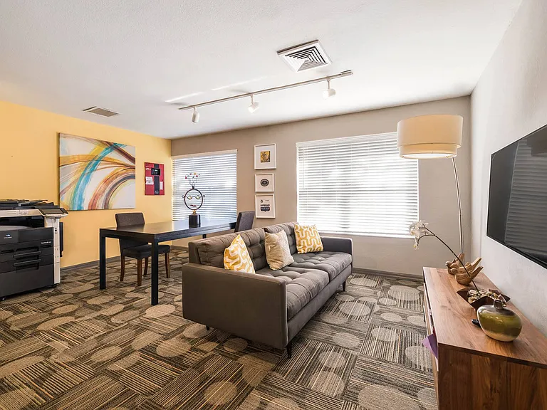 University Park Apartments — Photo 40