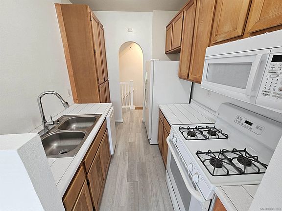 4th image of 2345 Calle Sabroso Unit 13