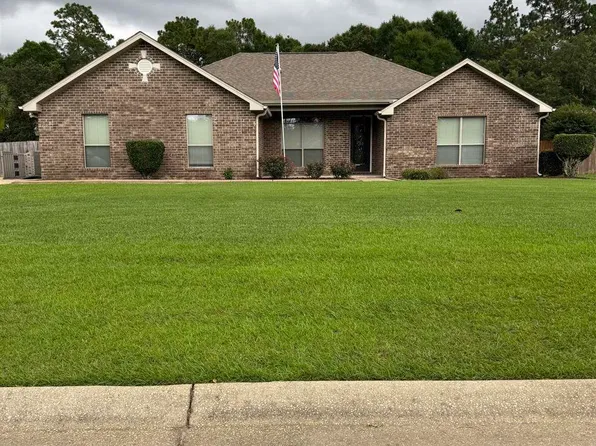 9104 Iron Gate Blvd, Milton, FL 32570