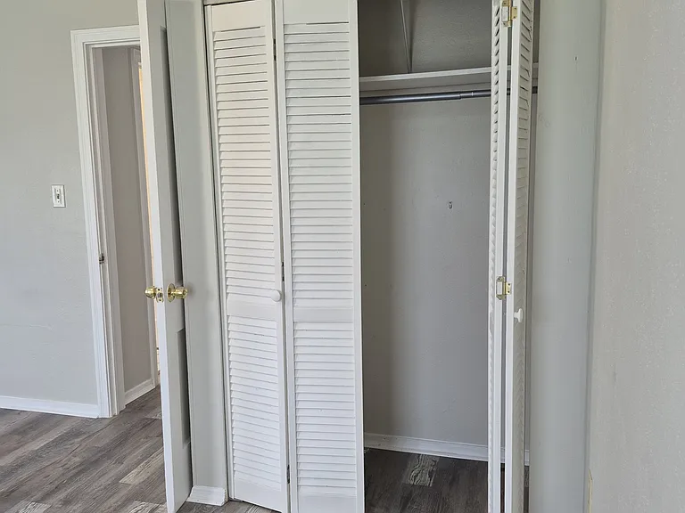 812 Cherokee Ave — Photo 12