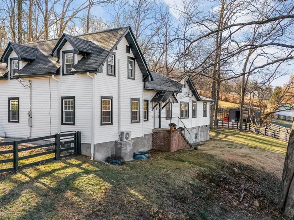 183 Laurel Rd, Clinton, TN 37716