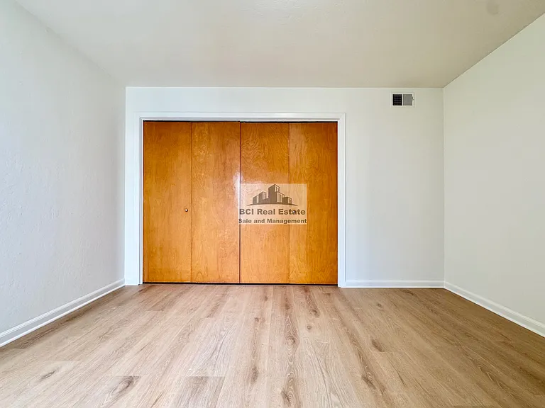 1649 12th Ave #6 — Photo 13