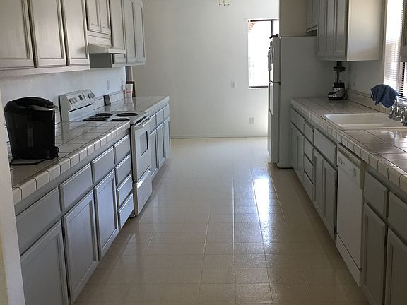 5th image of 4432 Hickory Ave
