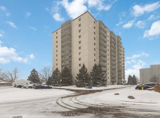 1460 Beaverbrook Ave #903, London, ON N6H 5W7