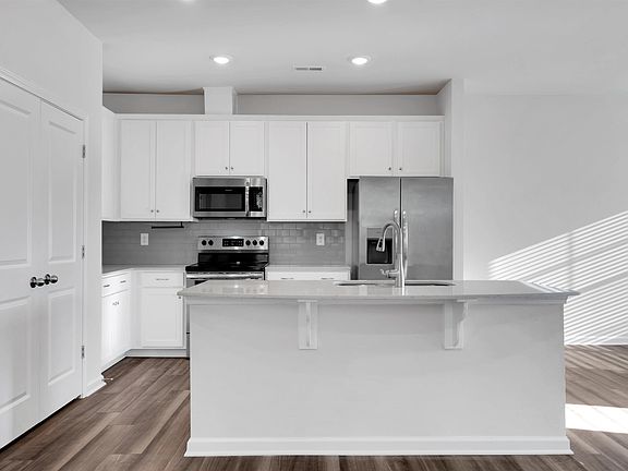 3rd image of 309 E Compass Way