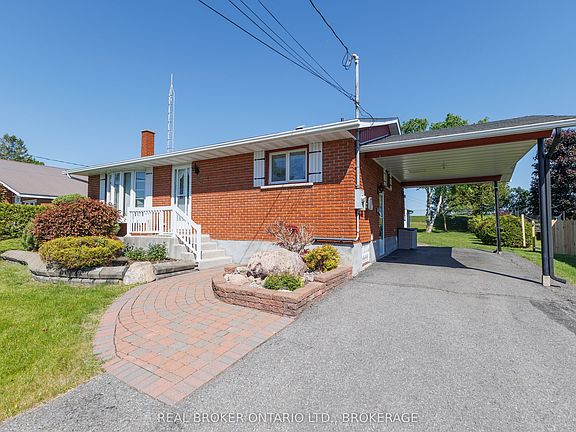 2nd image of 63 Kincardine St W