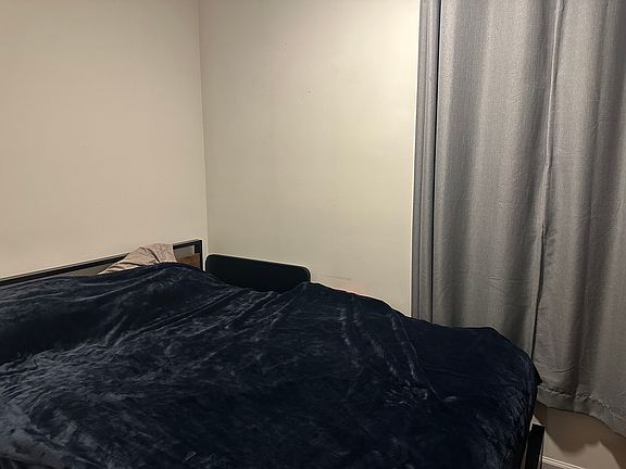 5th image of 1516 N Greenview Ave #1F