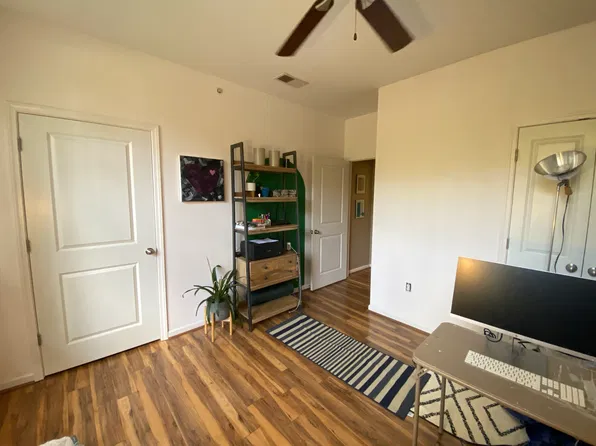 740 Walker Sq APT 2D, Charlottesville, VA 22903