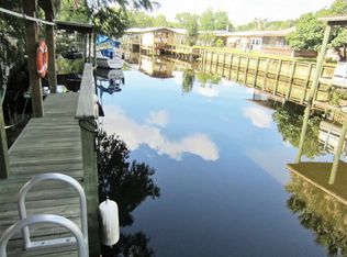 107 Cleo Ln, Satsuma, FL 32189