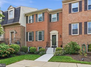 10108 Langhorne Ct, Bethesda, MD 20817
