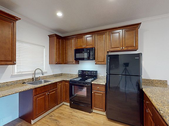 3rd image of 16914 Sonoma Hwy #5