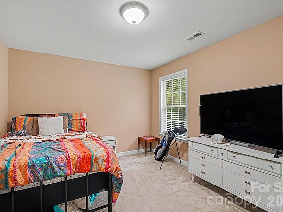 5th image of 2700 Loxdale Farms Dr