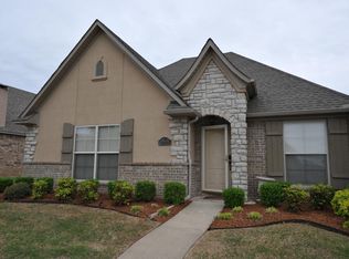 3205 SW Stonepoint Ave, Bentonville, AR 72712