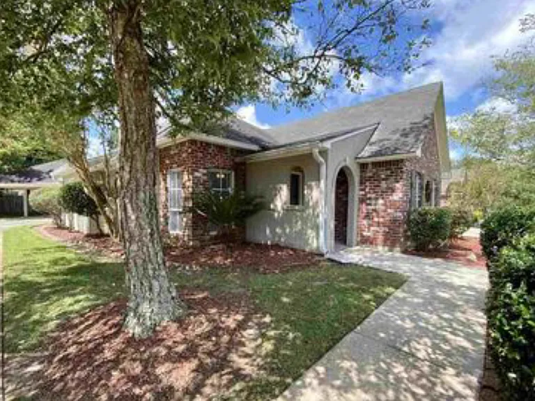 18531 Lake Tulip Ave — Photo 4