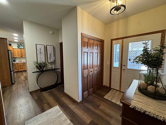 3rd image of 224 25th St SE