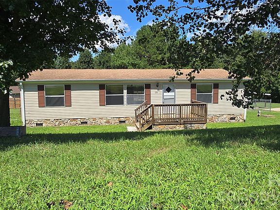 2nd image of 176 Crown Ct