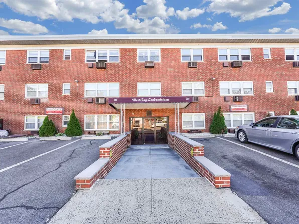 214 Avenue A #207, Bayonne, NJ 07002