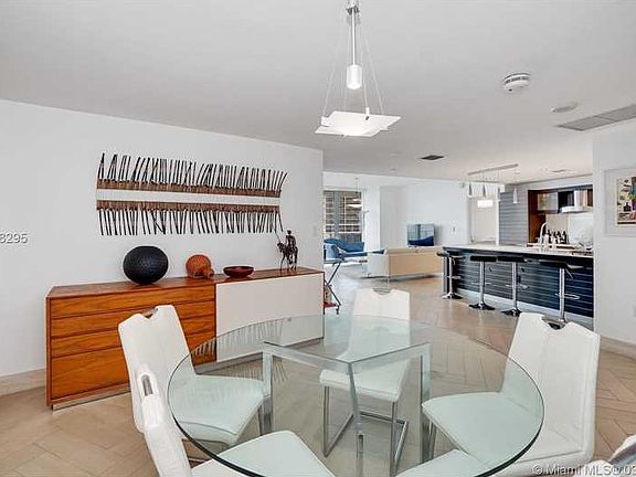 4th image of 200 Biscayne Blvd Way APT 4208