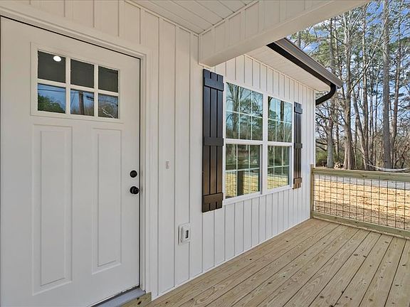 4th image of 121 Eugenia Dr