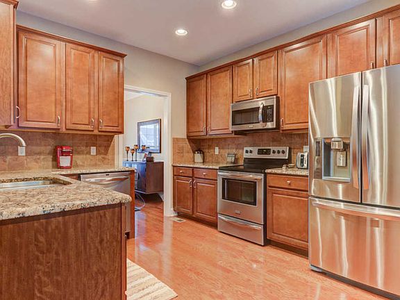 3rd image of 4336 Edenfield Dr