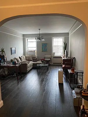 Rented by Chartwell Forest Hills Realty | media 2