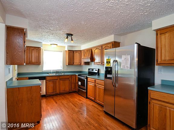 5th image of 18907 Perrone Dr