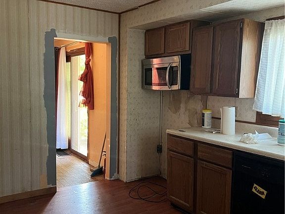 5th image of 337 Bessemer Ave