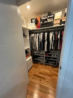 Rented by John R. Real Estate | media 18